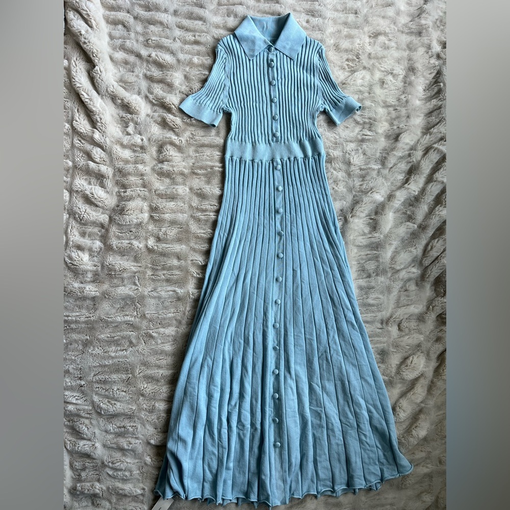 Elegant Blue Ribbed Maxi Dress - Picture 3 of 7